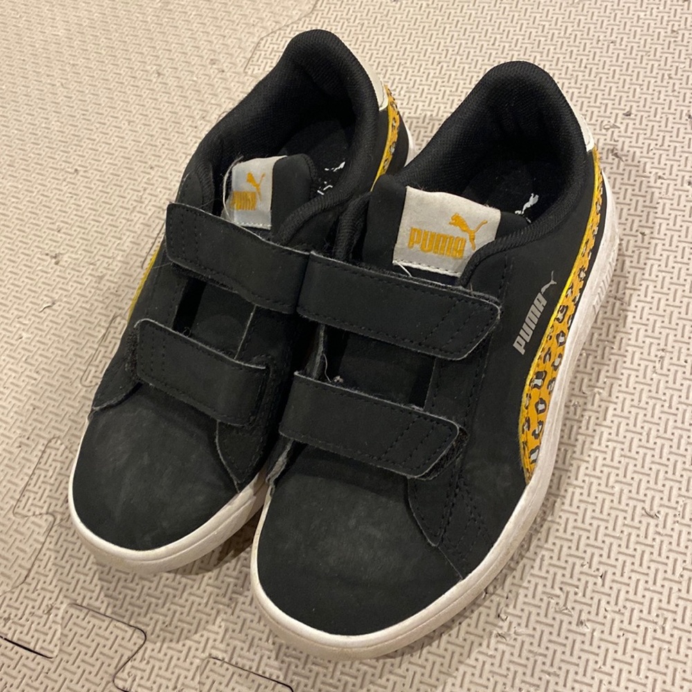Puma Sneakers